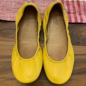 Mustard Tieks